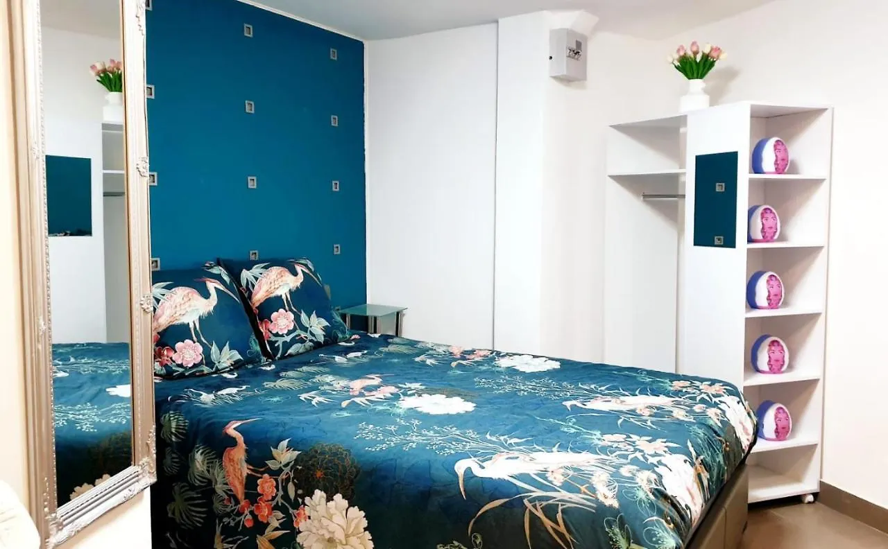 Appartamento Belle Chambre privative Parigi