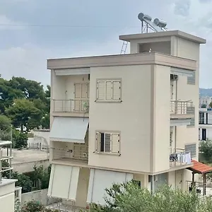 https://johnns-holiday-home.albaniahotels.org