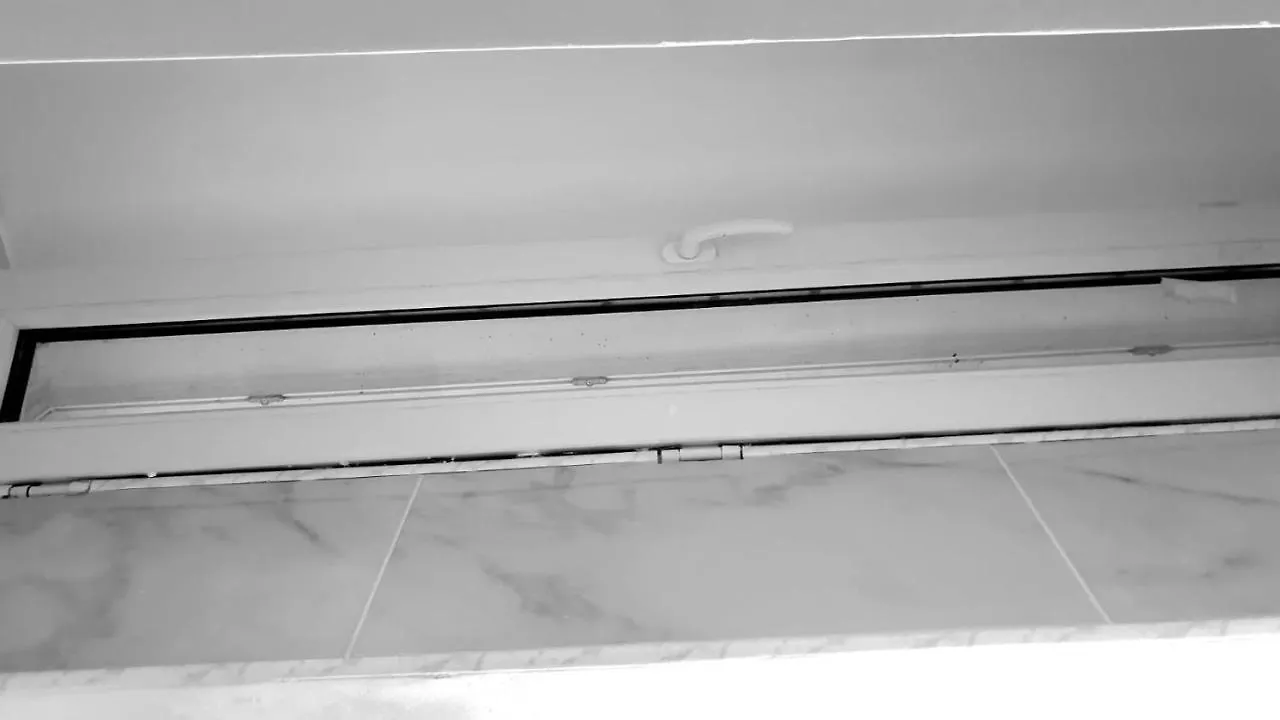Jolie Appartement Avec 2 Chambres Partagees Paris France